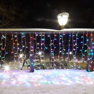 Гирлянда светодиодная Занавес 2х1,5м 300 LED RGB прозрачный ПВХ IP65 для свечения с динамикой нужен 
